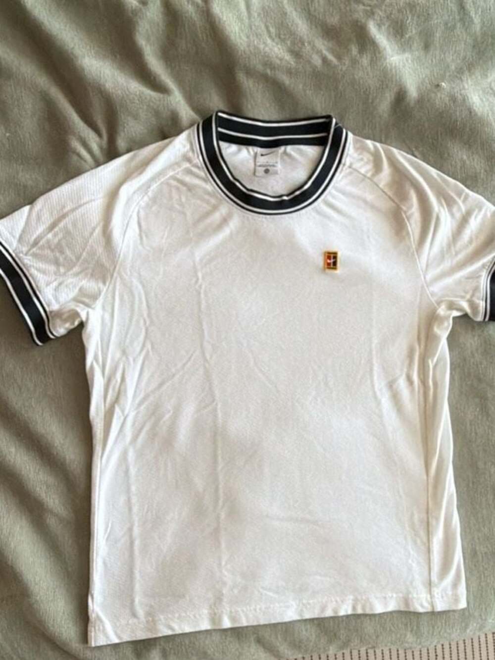 NikeCourt Heritage Men's Short-Sleeve Tennis Top